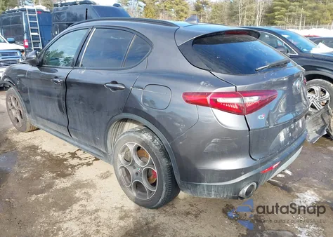 2018 Alfa Romeo Stelvio Sport Awd z USA, uszkodzony, nr VIN ZASFAKPNXJ7B59015